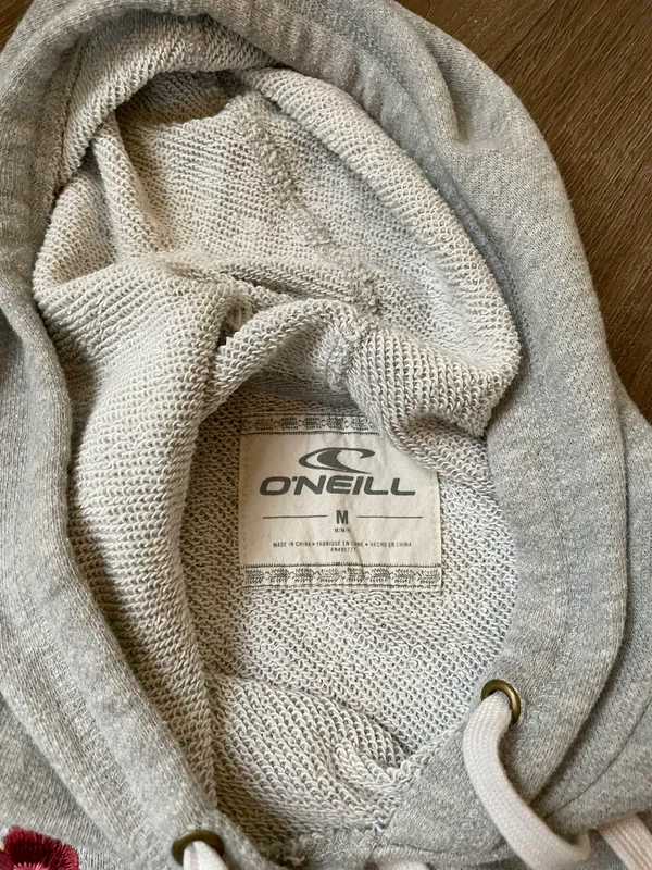 O’neill hooded sweatshirt embroidered flowers grey hoodie Women’s size M - Image 2