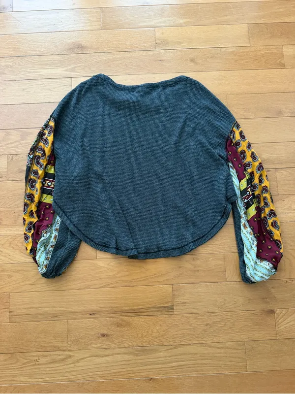 We The Free Blossom Thermal Top Size XS Oversized - Image 3