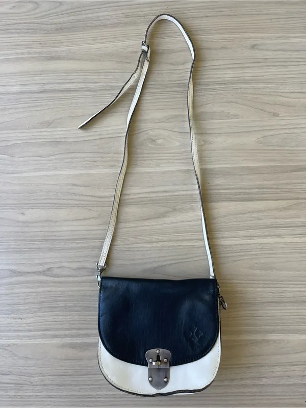 Patricia Nash Black and White Leather Two-Tone Crossbody - Image 2