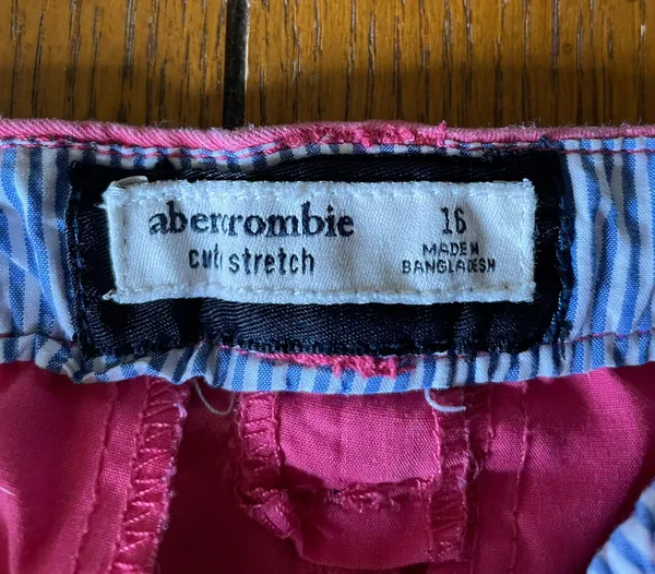 Abercrombie Pink Shorts - Image 5