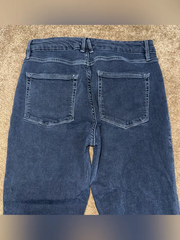 Good American GLCRE899T Good Legs Crop Jeans High Waist Sz 12 / 31 Blue344 Dark - Image 4