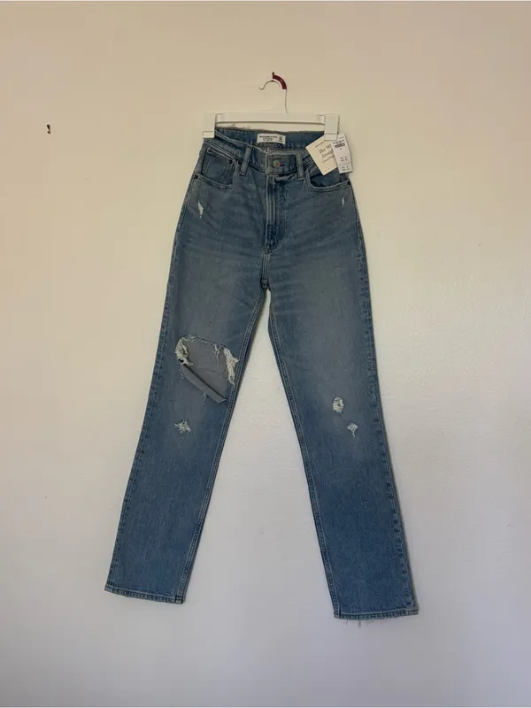 Abercrombie & Fitch “the 90’s Straight ultra high Jeans” - Image 3
