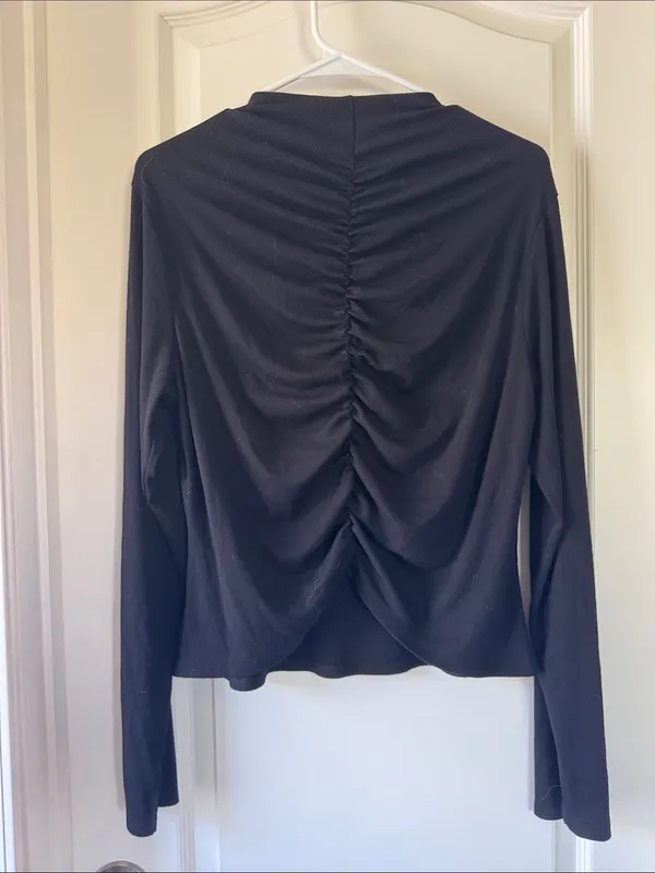 Old Navy Black Long Sleeve Crewneck Tee Top / D26 - Image 3