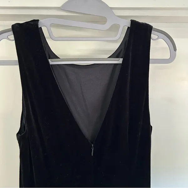 Jessica Howard Black Velvet Evening Gown Sz 8 Ruffle Detail Long‎ Formal Dress - Image 8