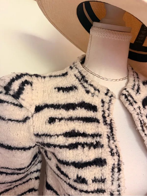 Ulla Johnson Black & Cream Zebra-Print Cropped Teddy Jacket 100%Merino Wool - Image 4