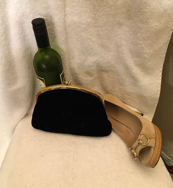 Mel-Ton black velvet vintage evening Clutch - Image 8