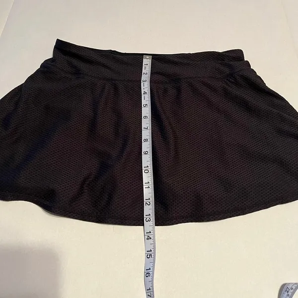 Kyodan‎ black active skorts. Size medium. Preowned in good condition - Image 5
