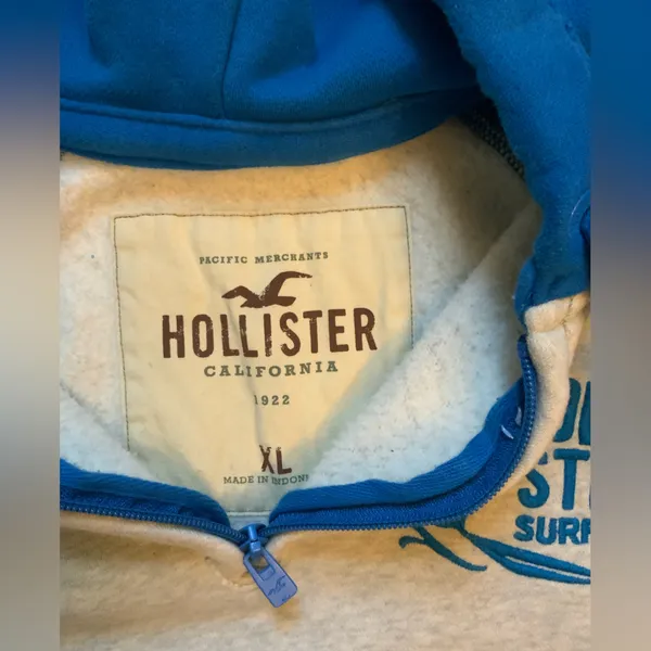 Hollister Blue and Cream Hoodie Size XL - Image 4