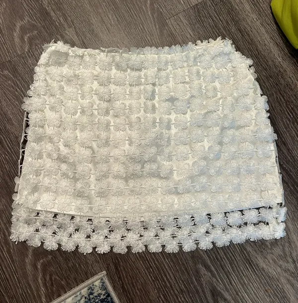 Edit by Nine White Lace Mini Skirt - Image 2
