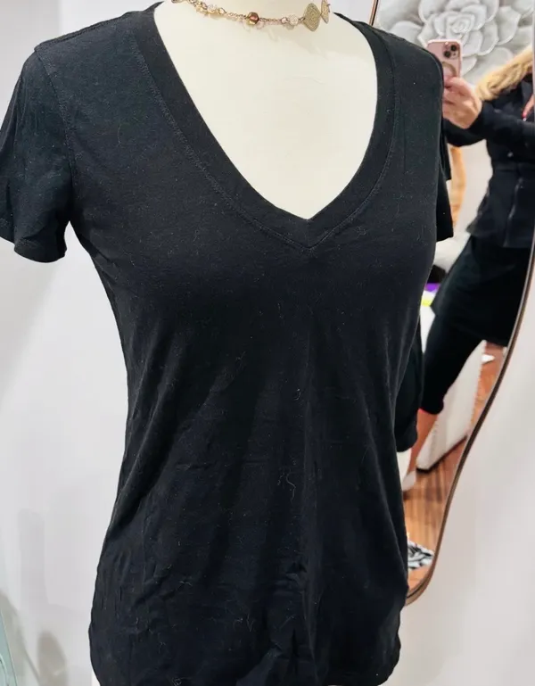 Forever 21 Black Solid V-Neck Short Sleeve Top - Image 10