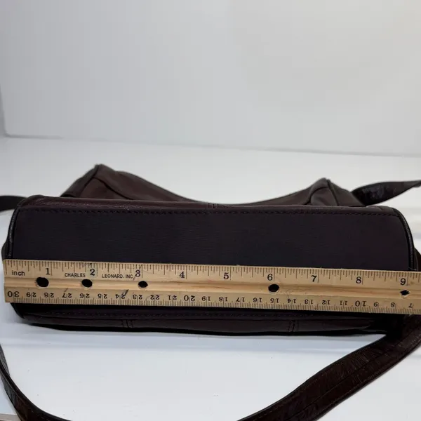 Y2K Wilsons Leather Crossbody Bag Womens Medium Brown Classic 90s Off Duty Vtg - Image 7