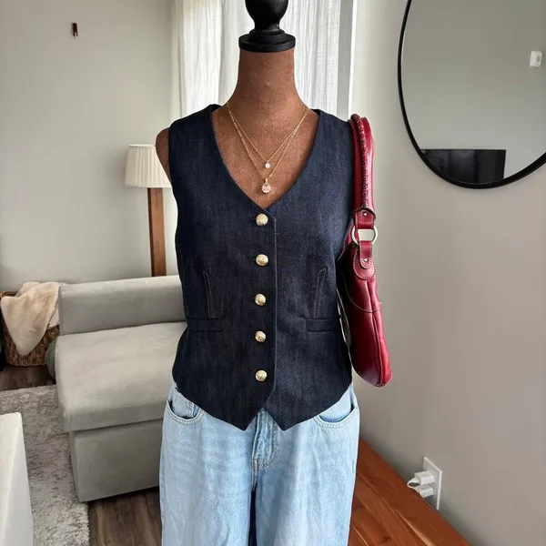 2010s Talbots Petite Dark Wash Denim Vest Gold Crest Button Western Cowgirl 8P - Image 8