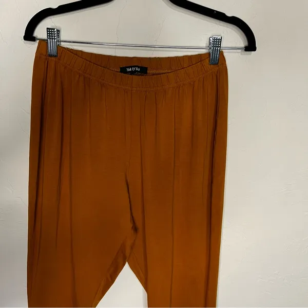 Yak N Yeti Rust Orange Pull On Boho Bell‎ Bottom Flare Asymetrical Hem Pants - Image 3
