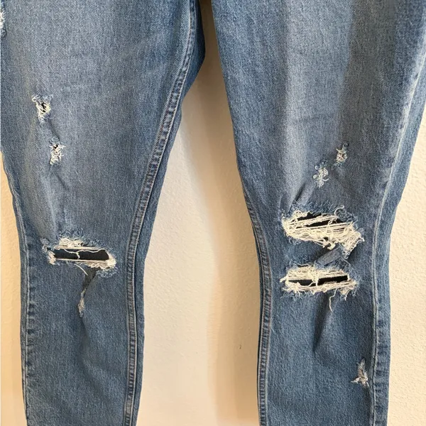 Abercrombie & Fitch The Mom High Rise Curve Love Distressed Jeans 26 2 - Image 5