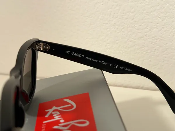 Rayban Wayfarer Sunglasses Polarized - Image 7