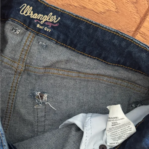 Wrangler Mae Boot Cut Jeans Women’s 32x30 Denim Mid Rise Medium Wash Western - Image 2