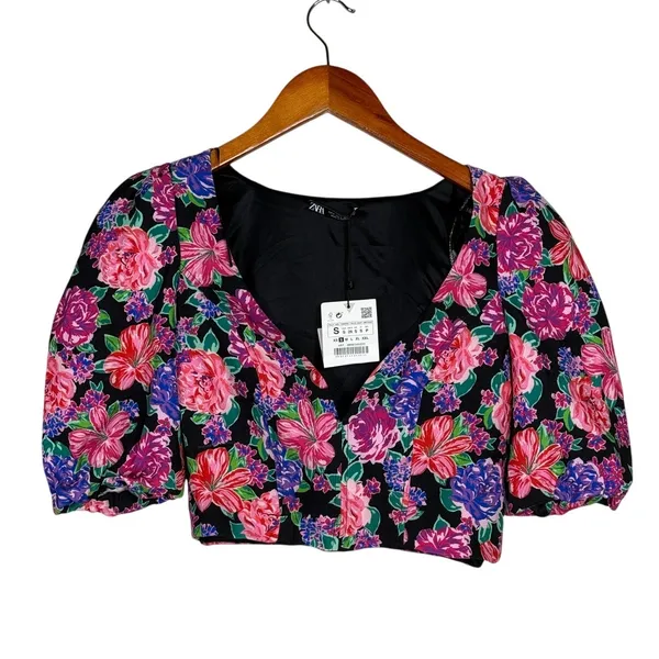 NWT ZARA Floral Cropped Top Plunging Neck Puff Half Sleeves S Black Pink Purple - Image 2