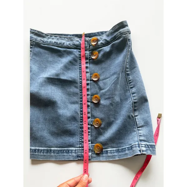 Free People Blue‎ Denim Button Front Mini Skirt Size 4 A-Line Jean Skirt - Image 5