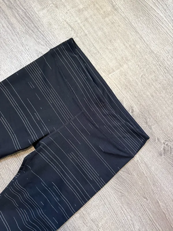 Fabletics Cropped Leggings - Image 2