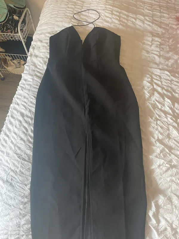 Showpo Black Formal Dress - Image 3