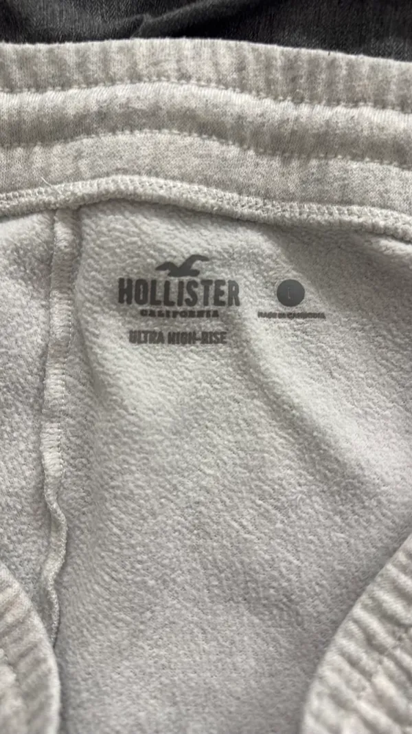 Hollister Sweatpants Grey Light - Image 2