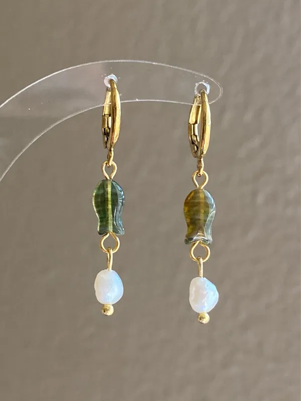 Handmade quality Czech glass beads fish & pearls unique dangle earrings⭐️🐟💕 - Image 5