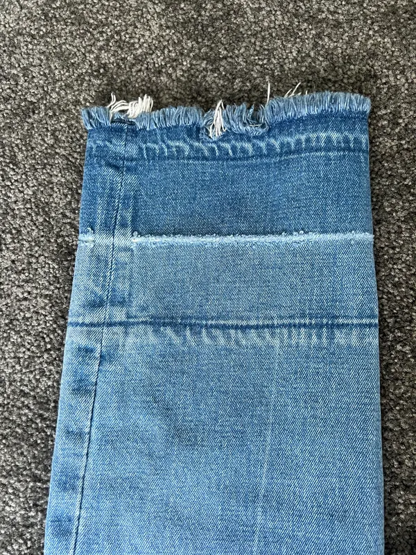 Abercrombie Jeans - Image 2