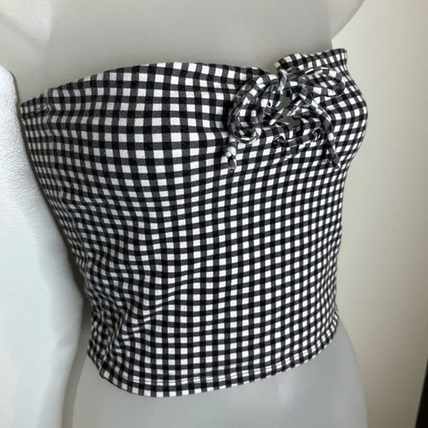 Me to We Gingham Lace Up Strapless Crop Top Black White Size S - Image 3