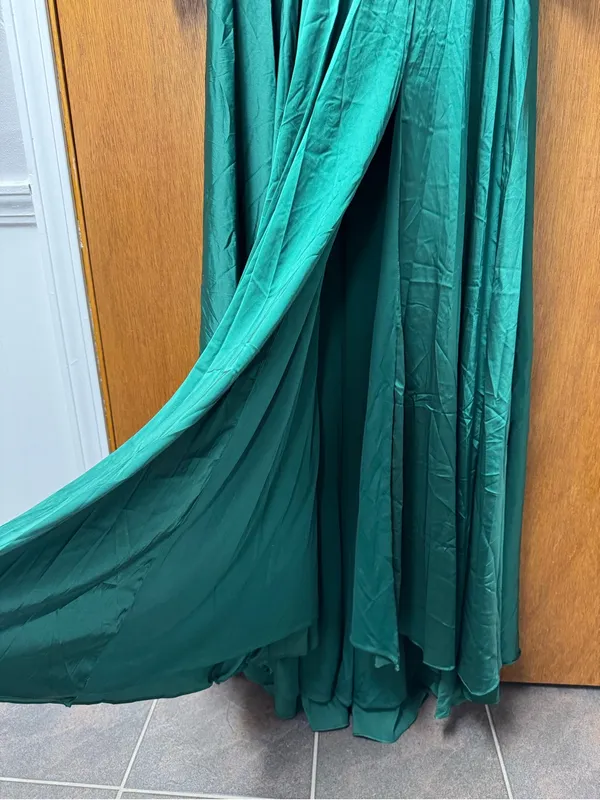 Ieena for Mac Duggal Long Sleeve Satin A-Line Maxi Dress Gown Emerald Green 10 - Image 9