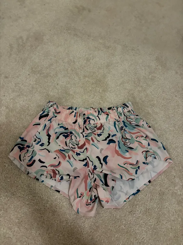Athleta Hustle 3" Shorts - Image 2