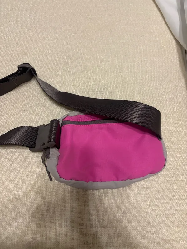 Lululemon Belt Bag - Image 6