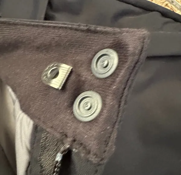 Women’s black Spyder ski pants medium - Image 9