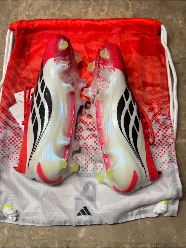 New adidas Predator Elite Fold-Over Tongue Firm Ground Soccer Cleats. - Image 4