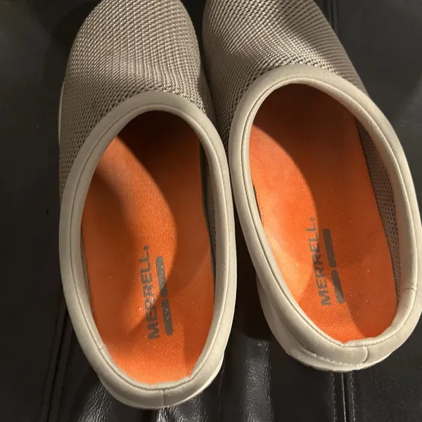 Merrell Women's Encore Breeze slip-on shoes. - Image 6