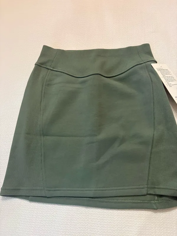 Lululemon Scuba Skirt Mini - Image 3