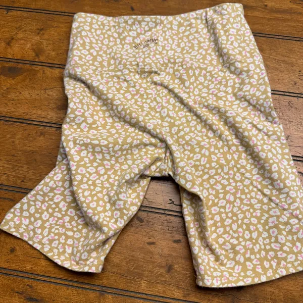 Billabong Leopard Print Bike Shorts Women's S P‎ Gold White Pink Athletic - Image 3