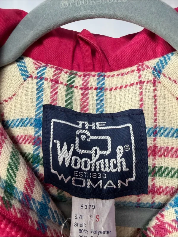 Vintage Woolrich Plaid Wool Lined‎ Hooded Utility Jacket in Magenta Size Small - Image 3
