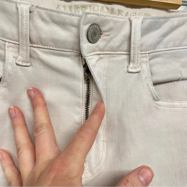 American Eagle Tan Distressed Skinny High Rise Jeans Womens 10 Denim Zip Fly - Image 8