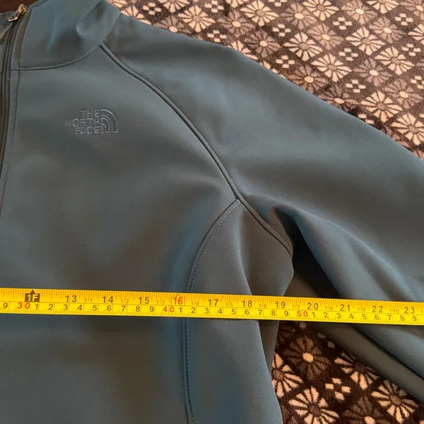 Women’s North Face Windwall Coat - Image 3