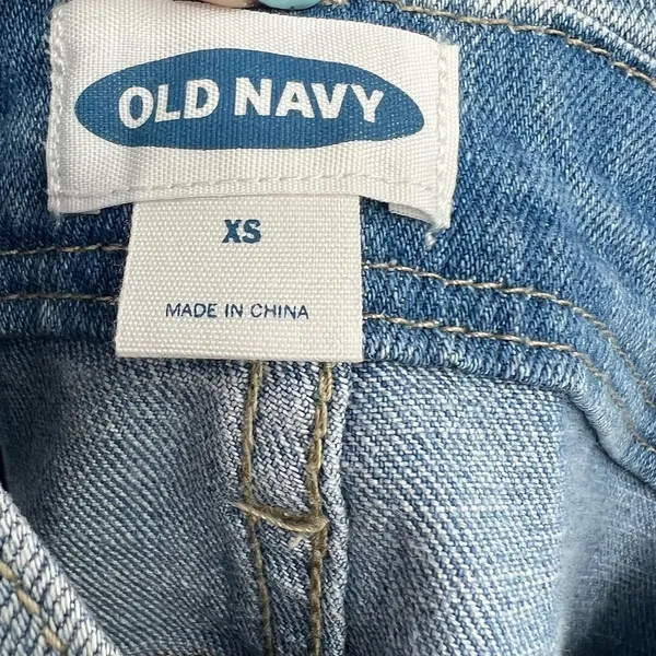 Old navy distressed medium wash denim blue jean shortalls overalls size XS - Image 6