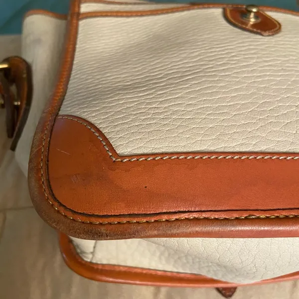Dooney & Bourke All Weather Leather vintage bag - Image 10