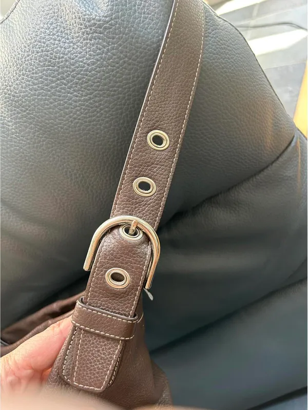 COACH Brown Leather Shoulder Bag - Image 2