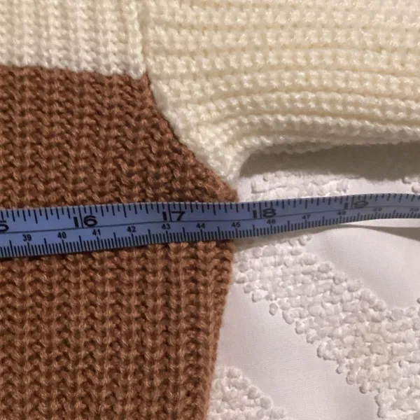 SHEIN V-Neck Sweater in Cream and Brown Tones - Image 5