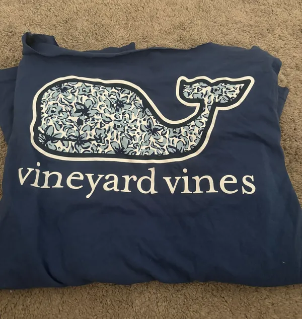 Vineyard Vines off the shoulder long sleeve - Image 2