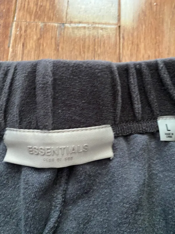 Fear of God Essentials Women's Iron Velour Beach Shorts - Image 7