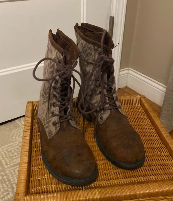 Roxy Lace Up Boots - Image 2