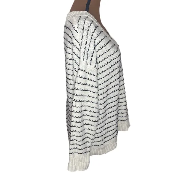 Westport Dressbarn chunky knit v-neck stitch detailed oversized sweater size XL - Image 3