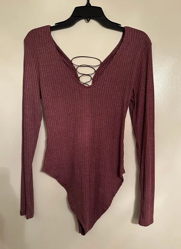 Long Sleeve Bodysuit Size L - Image 2