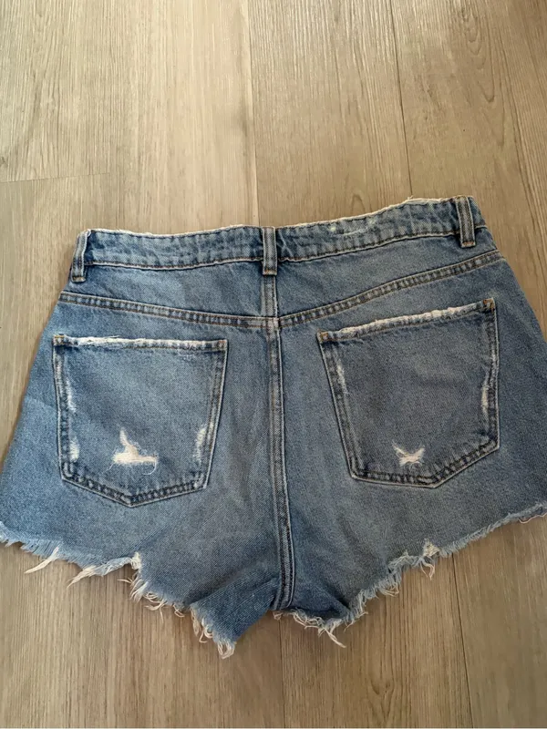 Zara High Rise Distressed Denim Cutoff Shorts Size 8 100% Cotton - Image 5