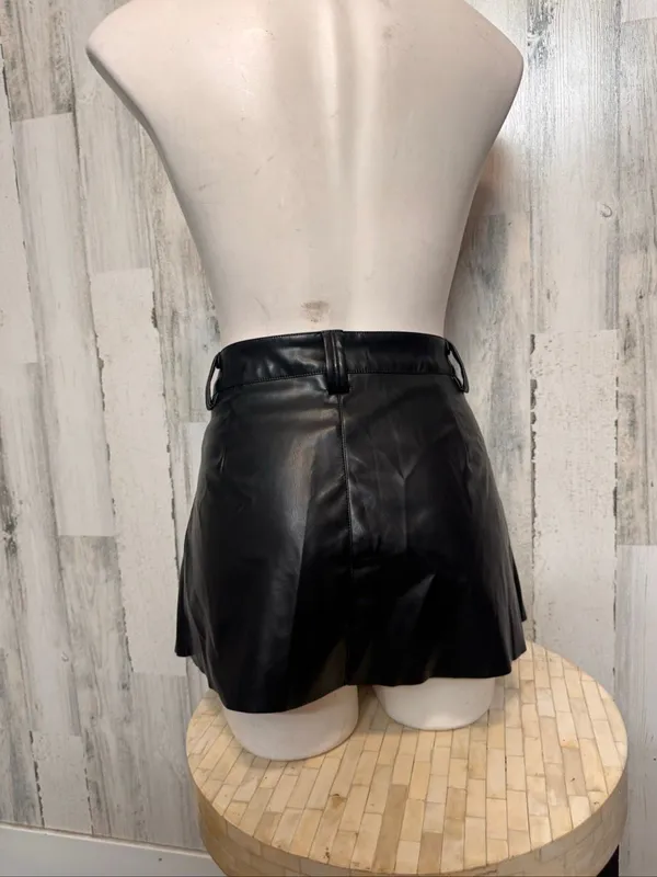 Akira Faux Leather Pleated Mini Skirt Womens S Black High Waist Clubwear - Image 6